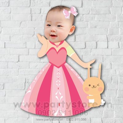 Chibi cho bé gái công chúa và bạn thỏ