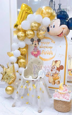 Trang trí sinh nhật tại nhà cho bé gái chủ đề Minnie Mickey tông vàng gold & trắng
