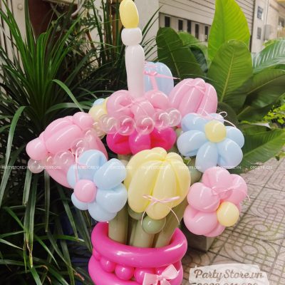 Bó hoa bong bóng pastel kèm bánh sinh nhật dễ thương