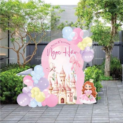 Phông cứng formex sinh nhật thôi nôi Công chúa & lâu đài tone hồng tím vàng pastel cho bé gái